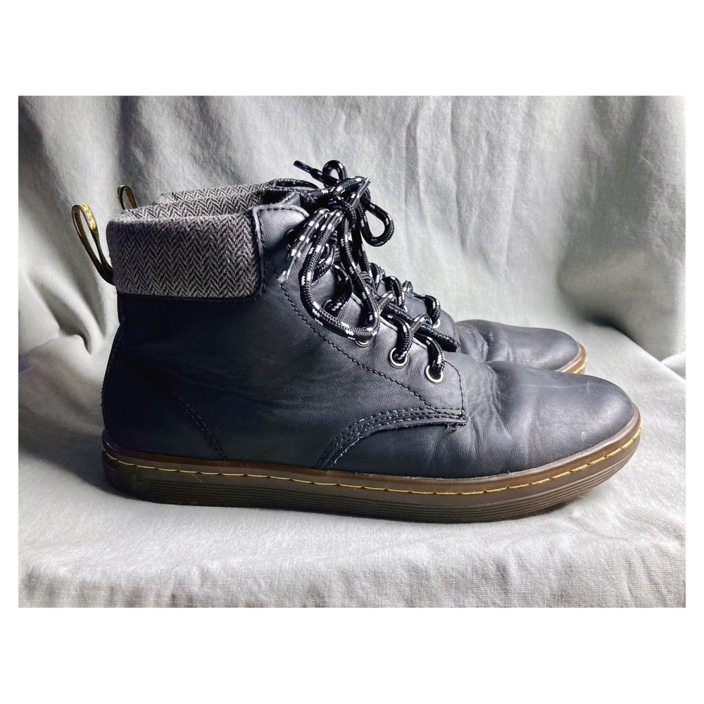 Dr. Martens Black Maelly Padded Ankle Boot (7 USA Womens) AirWair!